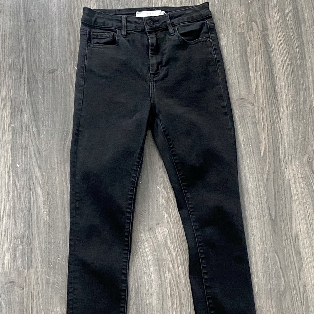 Hidden Jeans